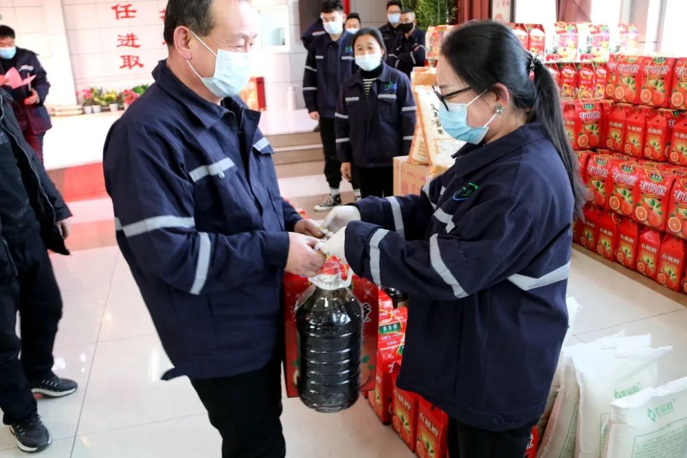 乐竞体育-乐竞体育·(中国)官方网站|西北碳化硅|绿碳化硅|黑碳化硅|碳化硅微粉|碳化硅颗粒|炼钢用碳化硅 乐竞体育-乐竞体育·(中国)官方网站|西北碳化硅|绿碳化硅|黑碳化硅|碳化硅微粉|碳化硅颗粒|炼钢用碳化硅