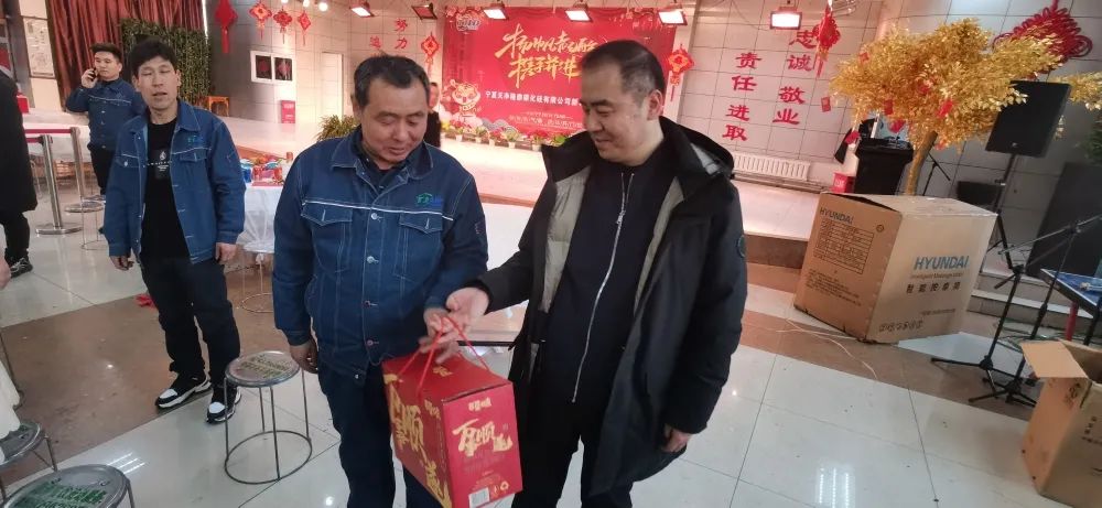 乐竞体育-乐竞体育·(中国)官方网站|西北碳化硅|绿碳化硅|黑碳化硅|碳化硅微粉|碳化硅颗粒|炼钢用碳化硅 乐竞体育-乐竞体育·(中国)官方网站|西北碳化硅|绿碳化硅|黑碳化硅|碳化硅微粉|碳化硅颗粒|炼钢用碳化硅