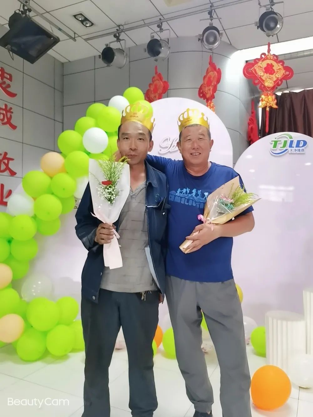 乐竞体育-乐竞体育·(中国)官方网站|西北碳化硅|绿碳化硅|黑碳化硅|碳化硅微粉|碳化硅颗粒|炼钢用碳化硅 乐竞体育-乐竞体育·(中国)官方网站|西北碳化硅|绿碳化硅|黑碳化硅|碳化硅微粉|碳化硅颗粒|炼钢用碳化硅