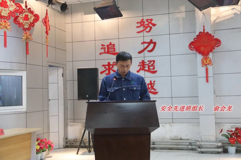 乐竞体育-乐竞体育·(中国)官方网站|西北碳化硅|绿碳化硅|黑碳化硅|碳化硅微粉|碳化硅颗粒|炼钢用碳化硅 乐竞体育-乐竞体育·(中国)官方网站|西北碳化硅|绿碳化硅|黑碳化硅|碳化硅微粉|碳化硅颗粒|炼钢用碳化硅