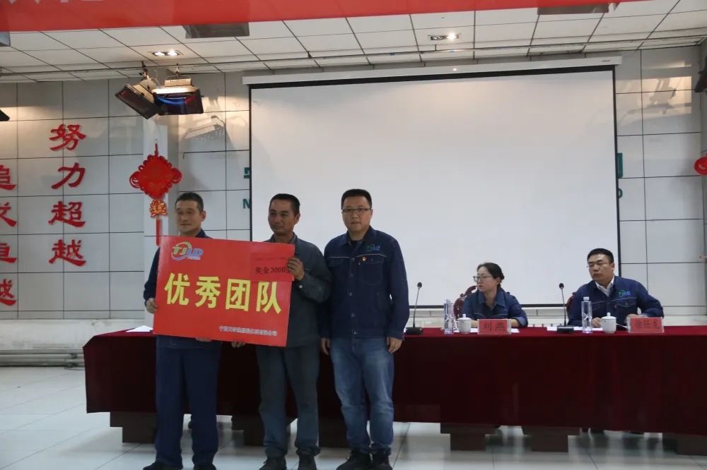 乐竞体育-乐竞体育·(中国)官方网站|西北碳化硅|绿碳化硅|黑碳化硅|碳化硅微粉|碳化硅颗粒|炼钢用碳化硅 乐竞体育-乐竞体育·(中国)官方网站|西北碳化硅|绿碳化硅|黑碳化硅|碳化硅微粉|碳化硅颗粒|炼钢用碳化硅