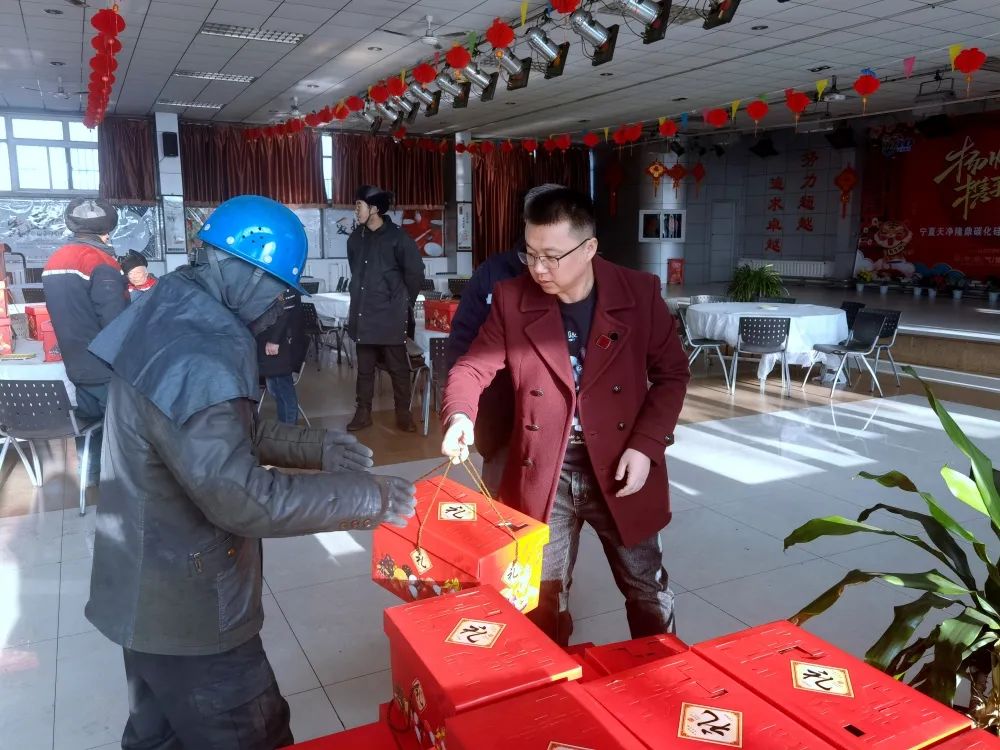 乐竞体育-乐竞体育·(中国)官方网站|西北碳化硅|绿碳化硅|黑碳化硅|碳化硅微粉|碳化硅颗粒|炼钢用碳化硅 乐竞体育-乐竞体育·(中国)官方网站|西北碳化硅|绿碳化硅|黑碳化硅|碳化硅微粉|碳化硅颗粒|炼钢用碳化硅
