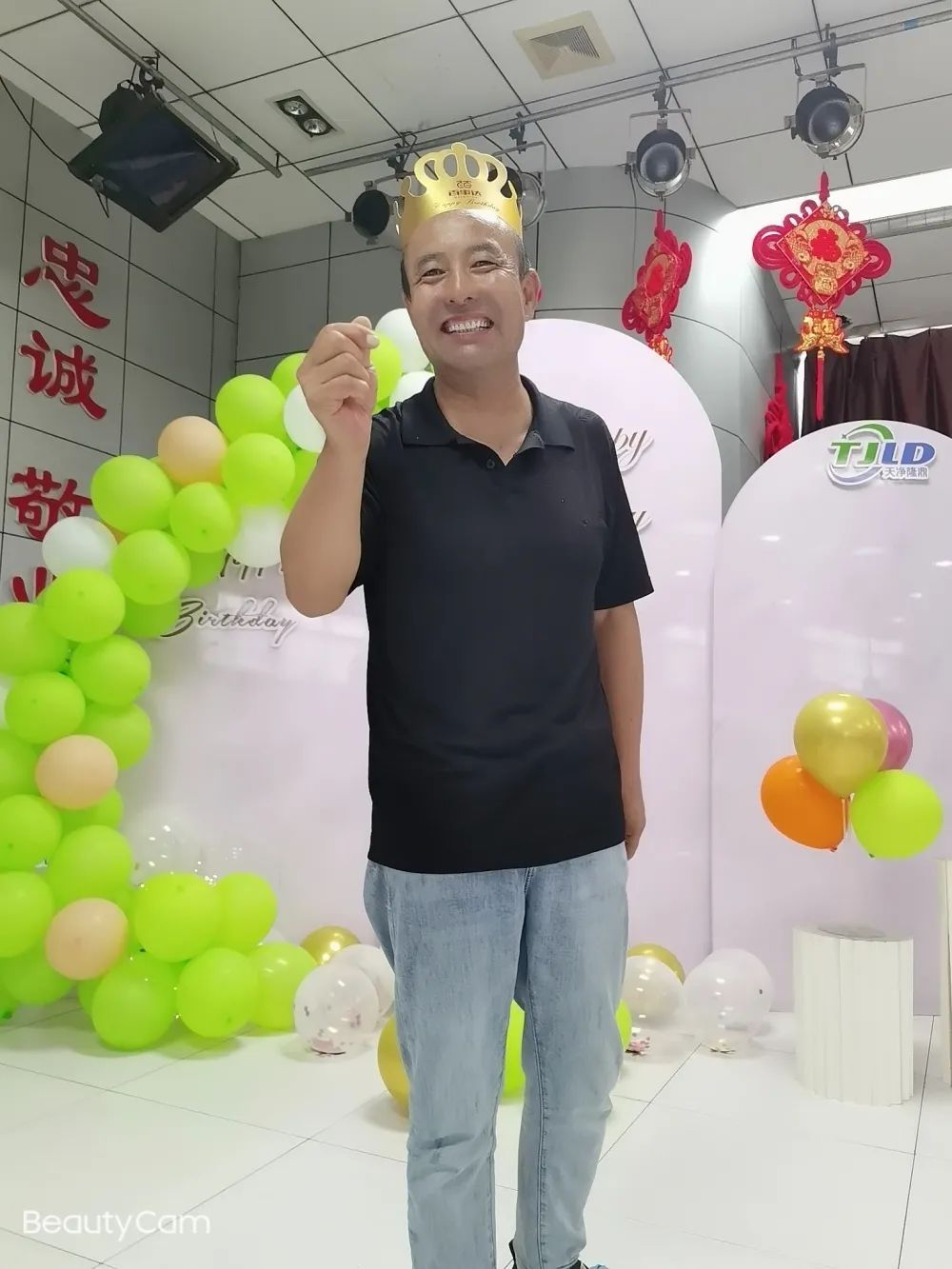 乐竞体育-乐竞体育·(中国)官方网站|西北碳化硅|绿碳化硅|黑碳化硅|碳化硅微粉|碳化硅颗粒|炼钢用碳化硅 乐竞体育-乐竞体育·(中国)官方网站|西北碳化硅|绿碳化硅|黑碳化硅|碳化硅微粉|碳化硅颗粒|炼钢用碳化硅