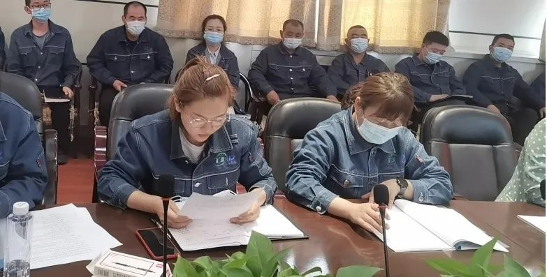 乐竞体育-乐竞体育·(中国)官方网站|西北碳化硅|绿碳化硅|黑碳化硅|碳化硅微粉|碳化硅颗粒|炼钢用碳化硅 乐竞体育-乐竞体育·(中国)官方网站|西北碳化硅|绿碳化硅|黑碳化硅|碳化硅微粉|碳化硅颗粒|炼钢用碳化硅