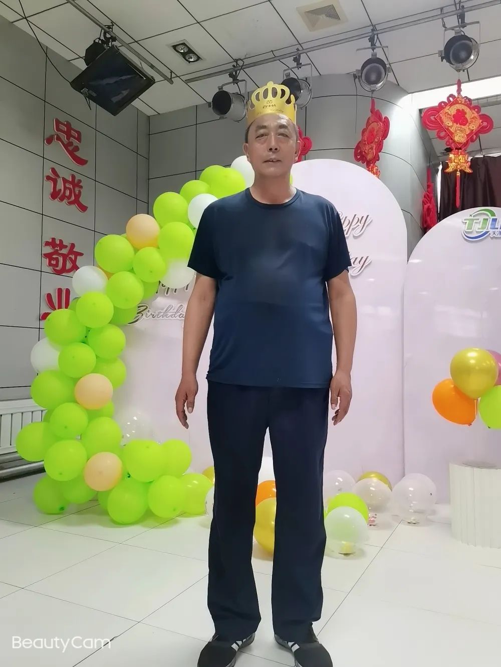 乐竞体育-乐竞体育·(中国)官方网站|西北碳化硅|绿碳化硅|黑碳化硅|碳化硅微粉|碳化硅颗粒|炼钢用碳化硅 乐竞体育-乐竞体育·(中国)官方网站|西北碳化硅|绿碳化硅|黑碳化硅|碳化硅微粉|碳化硅颗粒|炼钢用碳化硅