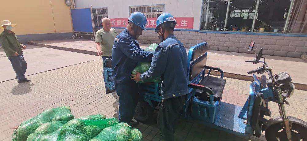 乐竞体育-乐竞体育·(中国)官方网站|西北碳化硅|绿碳化硅|黑碳化硅|碳化硅微粉|碳化硅颗粒|炼钢用碳化硅 乐竞体育-乐竞体育·(中国)官方网站|西北碳化硅|绿碳化硅|黑碳化硅|碳化硅微粉|碳化硅颗粒|炼钢用碳化硅