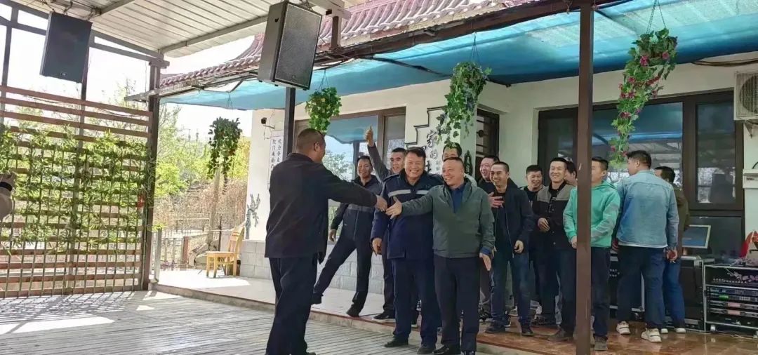 乐竞体育-乐竞体育·(中国)官方网站|西北碳化硅|绿碳化硅|黑碳化硅|碳化硅微粉|碳化硅颗粒|炼钢用碳化硅
