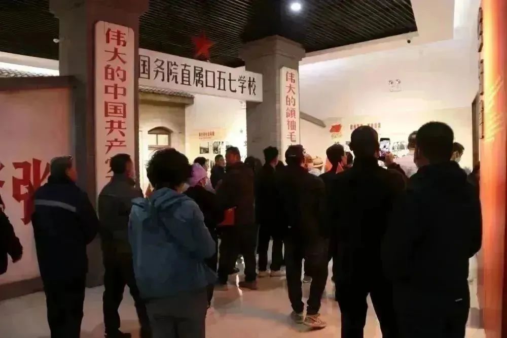 乐竞体育-乐竞体育·(中国)官方网站|西北碳化硅|绿碳化硅|黑碳化硅|碳化硅微粉|碳化硅颗粒|炼钢用碳化硅