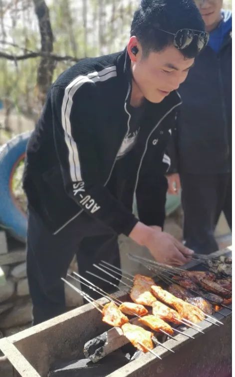 乐竞体育-乐竞体育·(中国)官方网站|西北碳化硅|绿碳化硅|黑碳化硅|碳化硅微粉|碳化硅颗粒|炼钢用碳化硅 乐竞体育-乐竞体育·(中国)官方网站|西北碳化硅|绿碳化硅|黑碳化硅|碳化硅微粉|碳化硅颗粒|炼钢用碳化硅