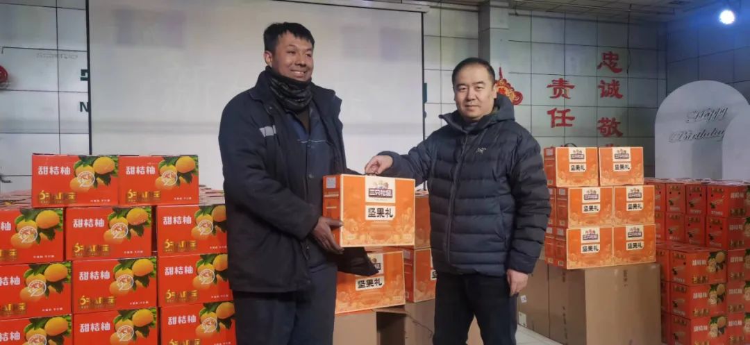 乐竞体育-乐竞体育·(中国)官方网站|西北碳化硅|绿碳化硅|黑碳化硅|碳化硅微粉|碳化硅颗粒|炼钢用碳化硅